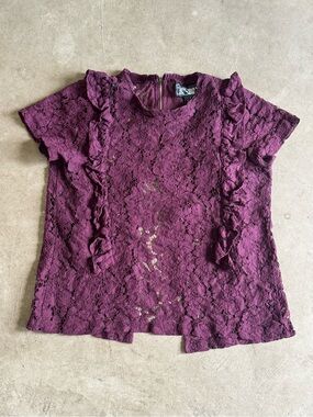 Inny Lace Ruffle Cap-Sleeve Top, Burgundy, Open Back, Zipper L